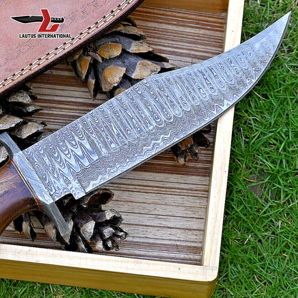 Damascus Steel Bowie Knife