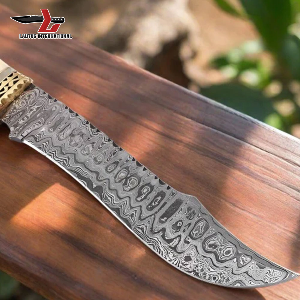 Damascus Steel Bowie Knife